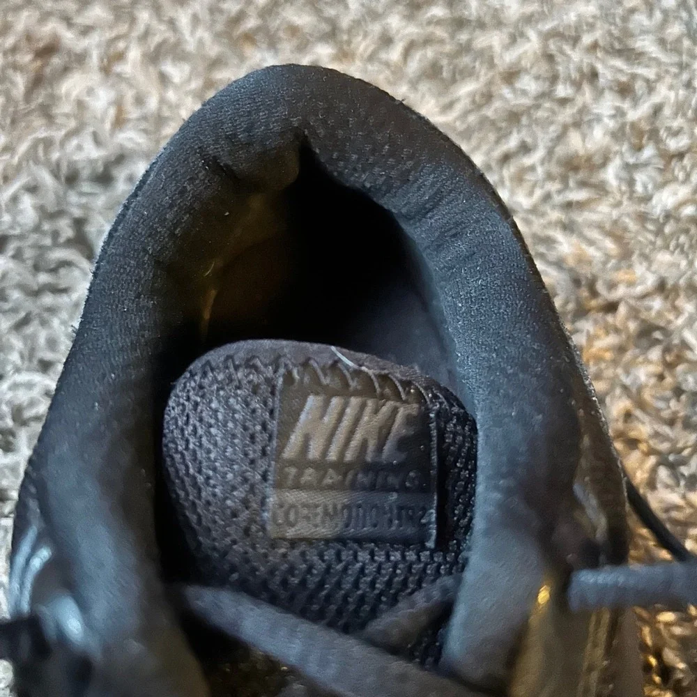 Nike Air‎ Monarch IV Sneakers Mens Size 10 Black Athletic Shoes Gym Workout